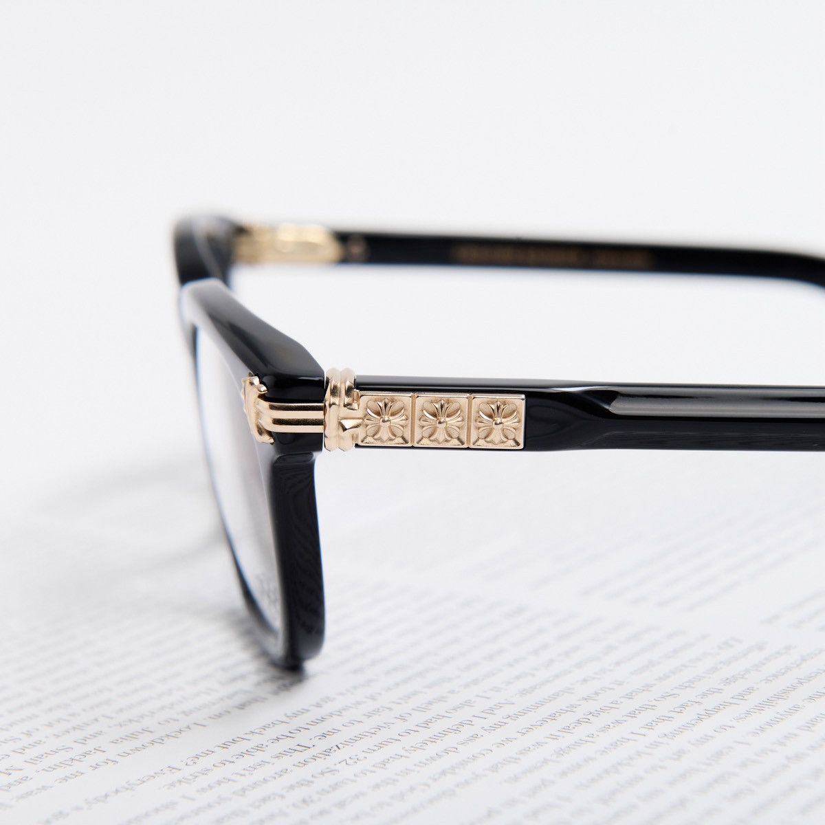Chrome Hearts CHROME HEARTS SMOKE SHOW BLACK/18KGP GLASSES Size ONE SIZE - 3 Thumbnail