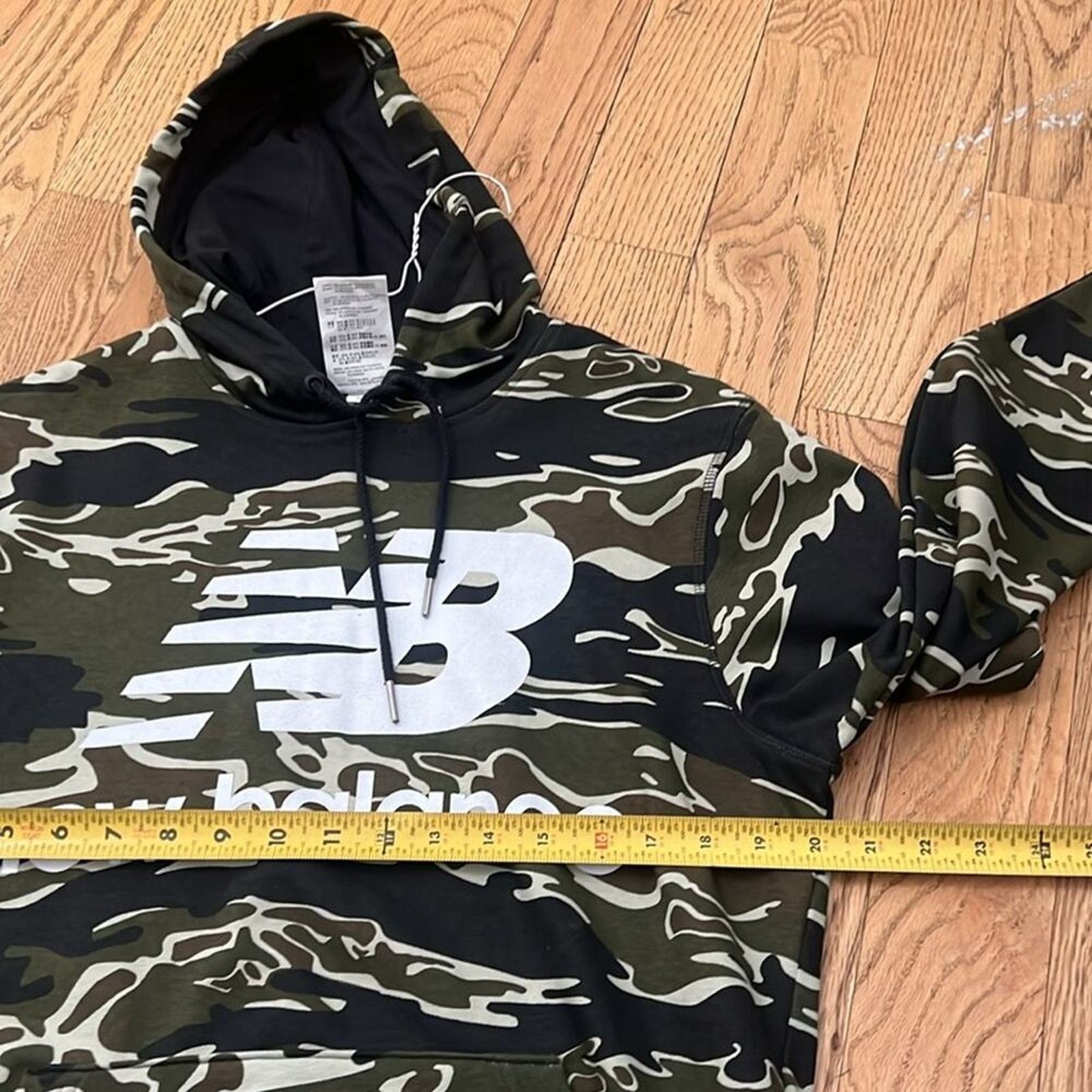 New Balance NEWBALANCE‎ MEN’S ESSENTIAL STACKED HOODIE PULLOVER SIZE M Size US M / EU 48-50 / 2 - 8 Thumbnail