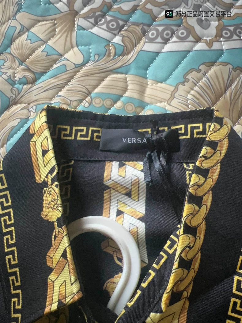 Versace Versace Striped all-over printed single-breasted silk with Size US S / EU 44-46 / 1 - 3 Thumbnail