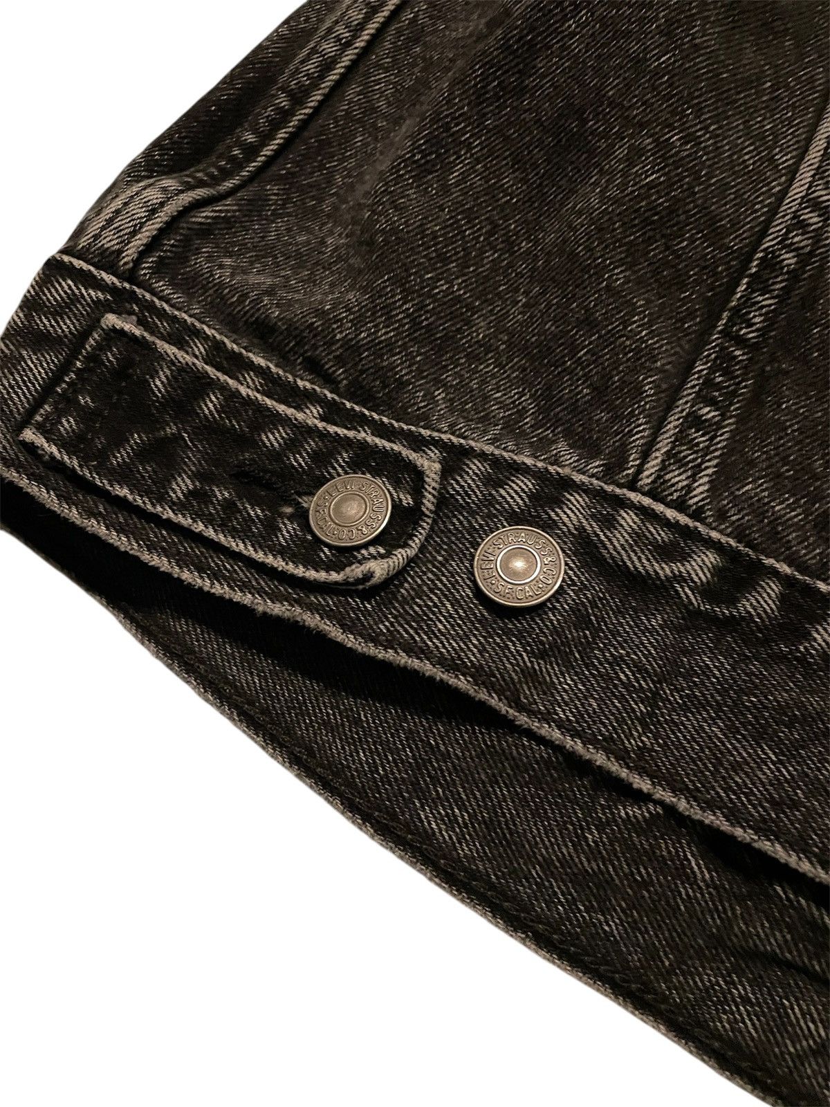 Levi's Vintage Clothing Levi's Black Convertible Zip-Sleeve Denim Trucker Jacket Size US M / EU 48-50 / 2 - 11 Thumbnail