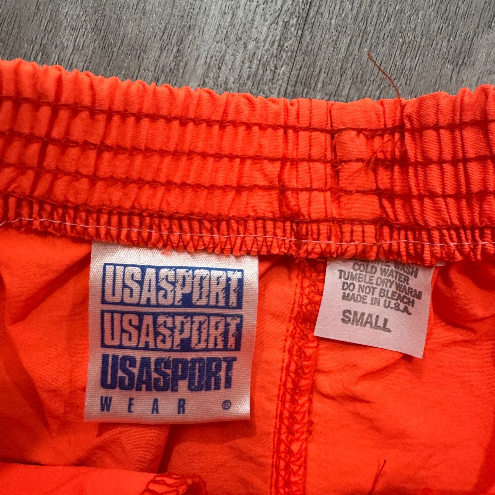 Vintage NEW Vintage USA Sport Surf Shorts Men Small Orange 80s Size US 26 / EU 42 - 6 Thumbnail