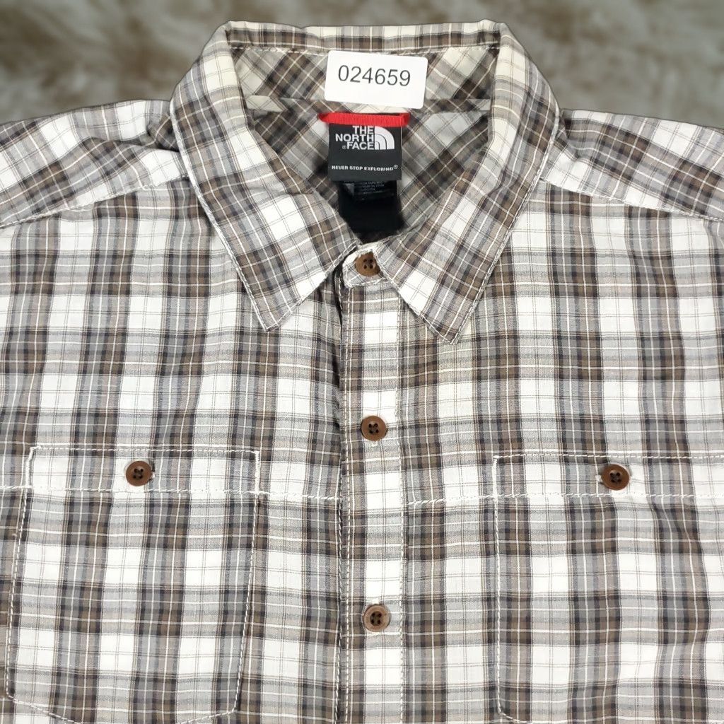 The North Face The North Face Shirt Mens L Beige Gray Plaid Casual Button-Up Short Sleeve Size US L / EU 52-54 / 3 - 1 Thumbnail