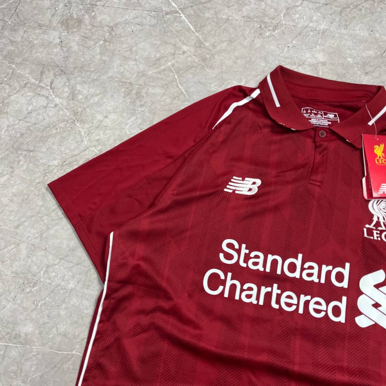 New Balance NWT New Balance Liverpool Jersey 2018/2019 #11 M.SALAH Size US L / EU 52-54 / 3 - 14 Thumbnail