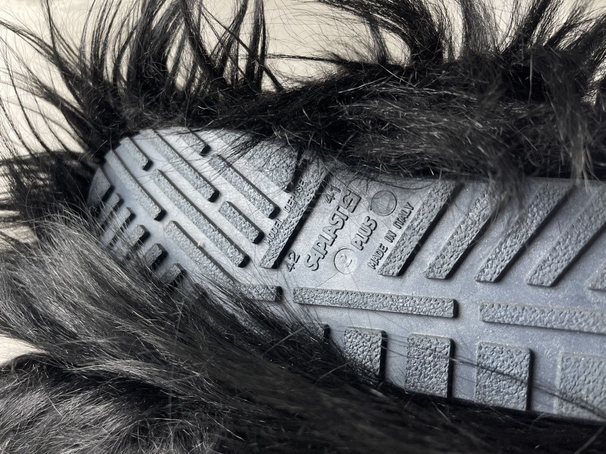 Vintage Artisan Avant-Garde Vintage Black Long Hair Fur Boots Black Size US 7 / IT 37 - 8 Thumbnail