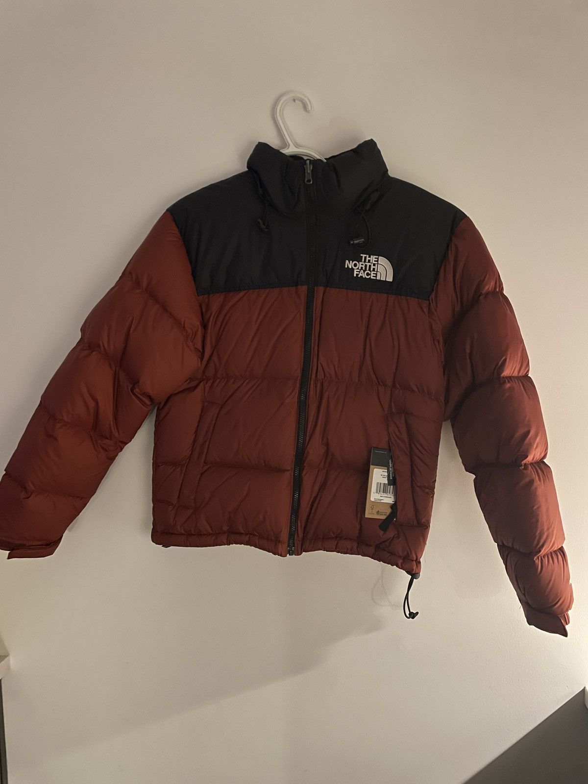 image of The North Face Puffer Jacket in Red, Men's (Size XS)