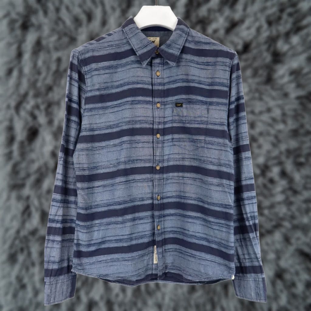 Lee Lee Men's MEDIUM Blue Striped Pocket Button Up Shirt Slim Fit Spread Collar Size US M / EU 48-50 / 2 - 1 Thumbnail