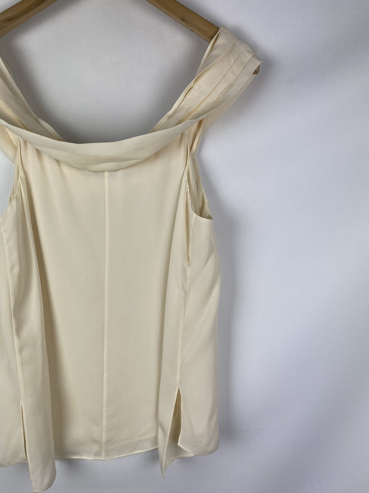 T by Alexander Wang BNWT! T Alexander Wang Pleated Shoulder silk top t shirt Size M / US 6-8 / IT 42-44 - 18 Thumbnail