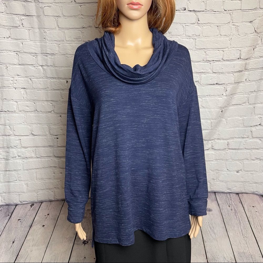 Elie Tahari NWT New Tahari Cowl Neck Sweater Blue Size M Size M / US 6-8 / IT 42-44 - 1 Thumbnail