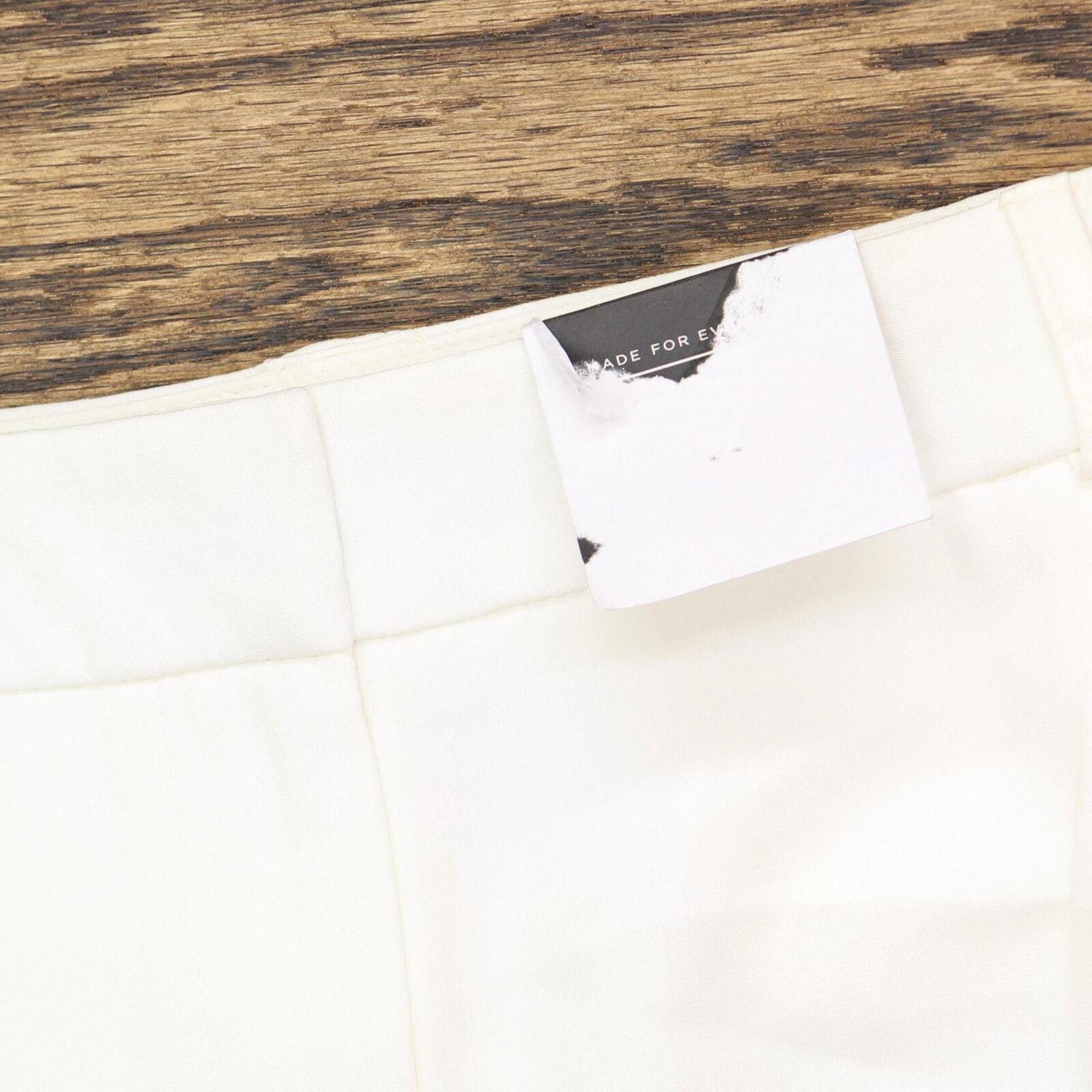 Designer Simply Styled Fit Suiting Shorts S22224SS-MB 10 Cloud White Size 32" / US 10 / IT 46 - 3 Thumbnail