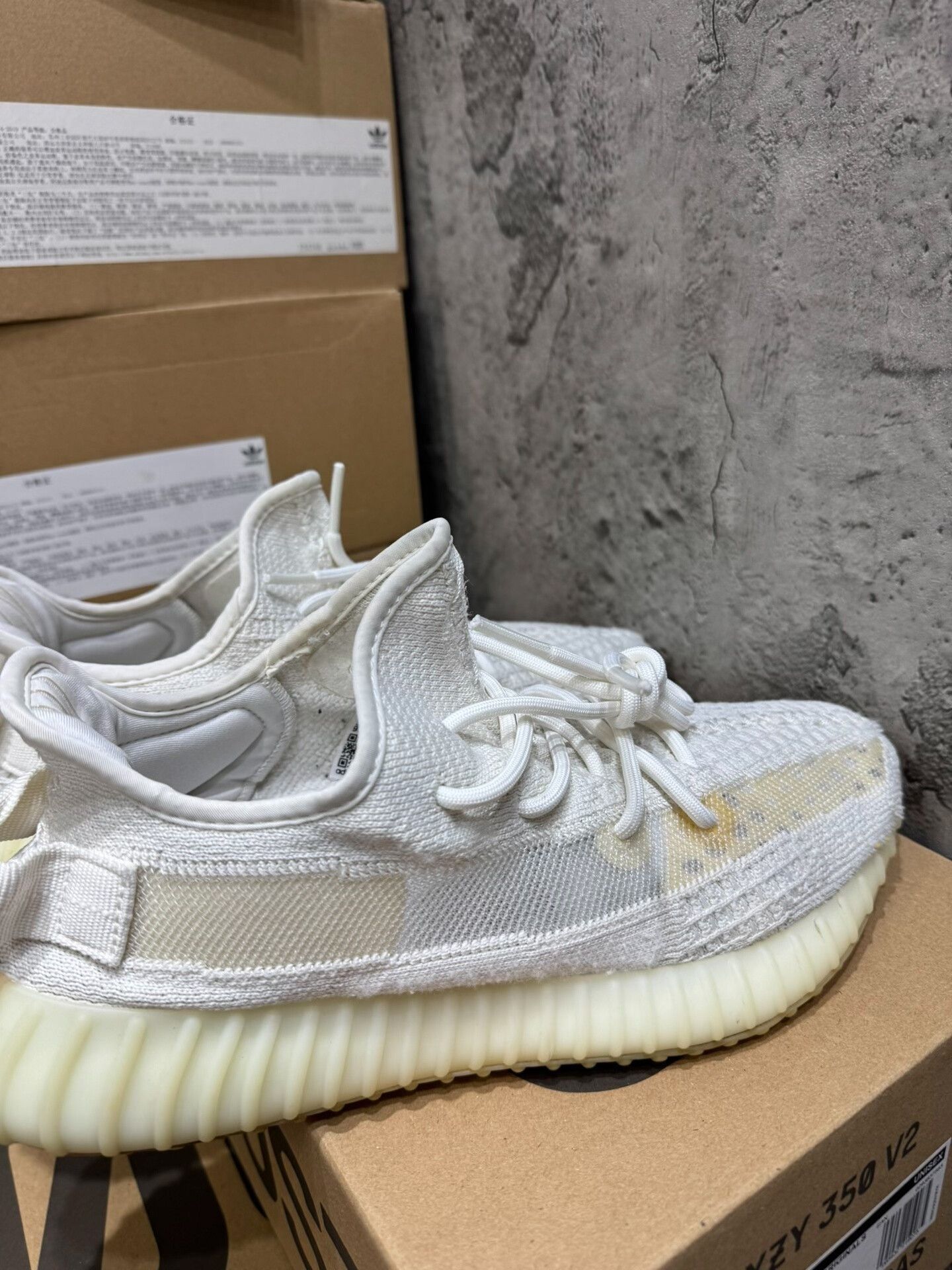 Adidas Adidas YEEZY350 White Lowtop Sneakers 9 Men Size US 9 / EU 42 - 1 Thumbnail