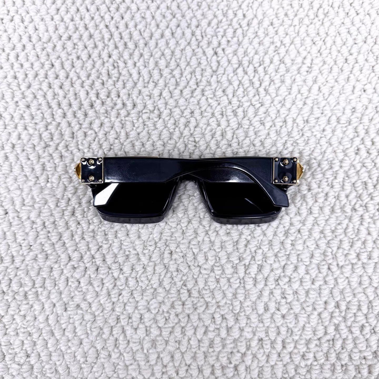 Louis Vuitton LV Millionaires Gold Monogram Logo Sunglasses Near Mint Size ONE SIZE - 2 Thumbnail
