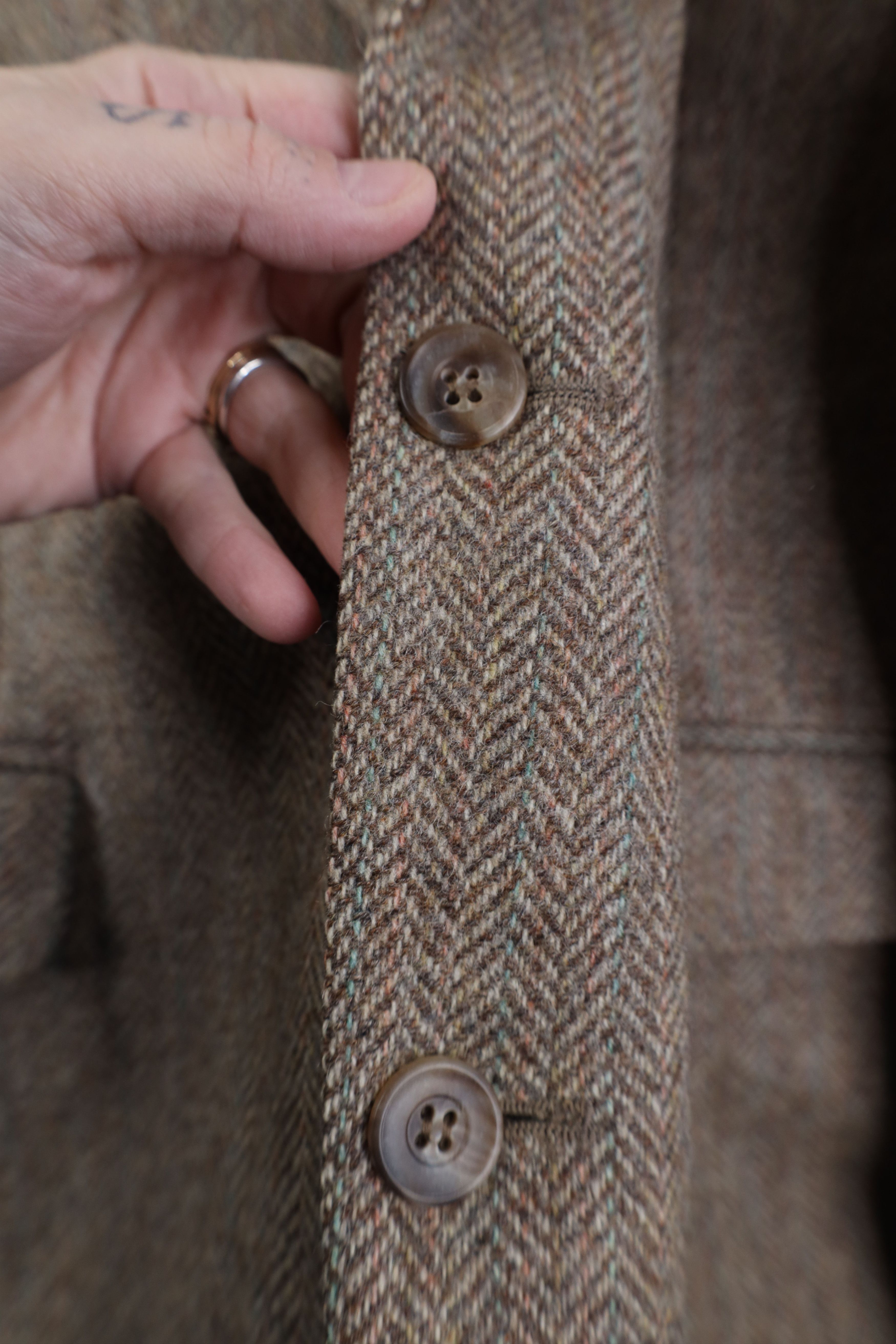 Vintage Vintage 90s Herringbone Suede Patch Suit Blazer Jacket USA Size US XXL / EU 58 / 5 - 7 Thumbnail