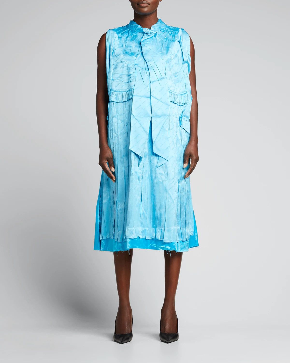 o1mt1gz0424 Sleeveless Patched Dress in Blue