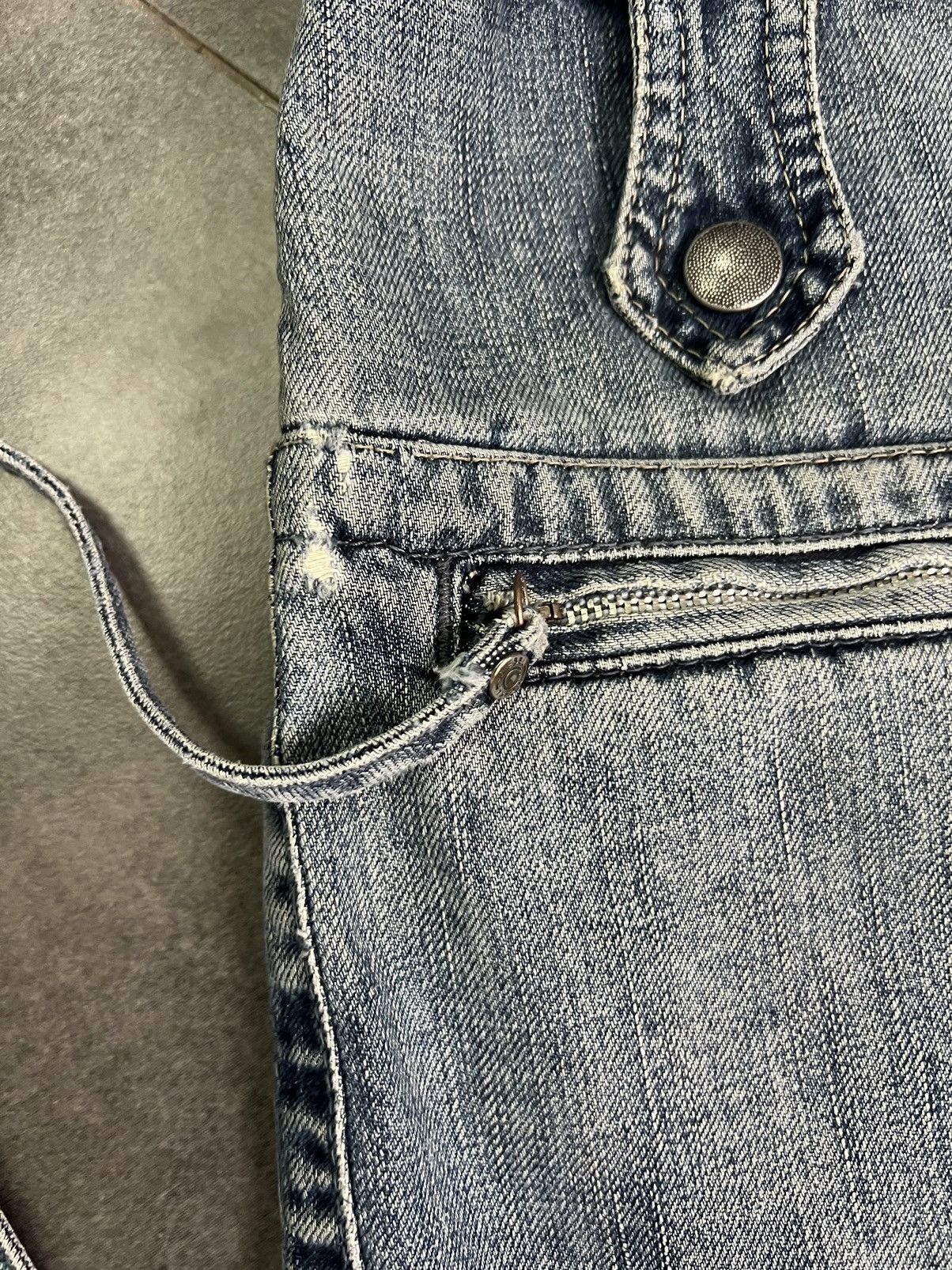 Diesel Y2K Diesel Vintage Moto Bondage Cargo Pleated Mini Skirt Size 27" / US 4 / IT 40 - 6 Thumbnail