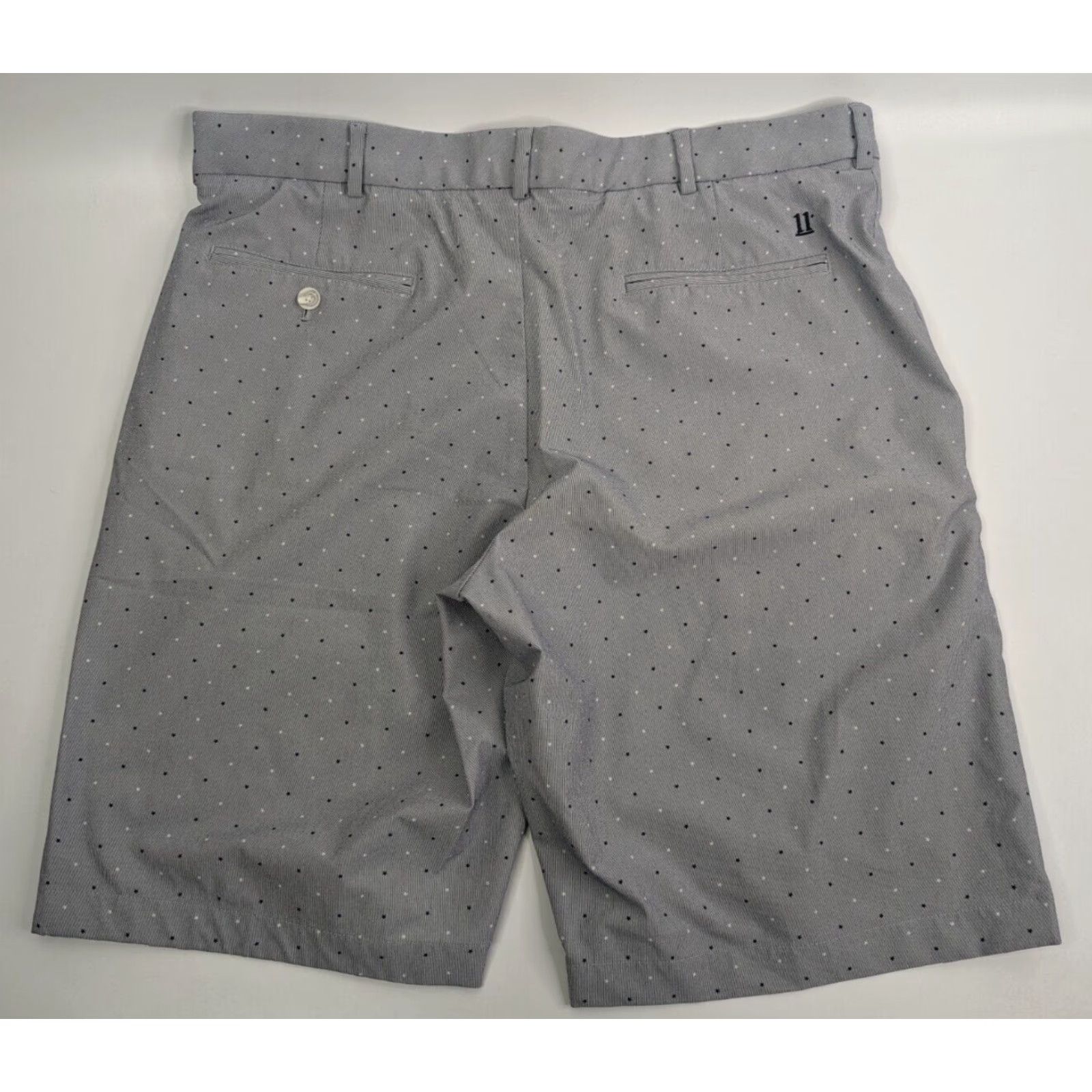 Vintage Walter Hagen Men Shorts 36 Chino Gray Stars Pocket Casual Outdoor Golf 36 Walter Hagen Mens Shorts Gray Chino Casual Pocket Stars 90s Size US 36 / EU 52 - 2 Thumbnail