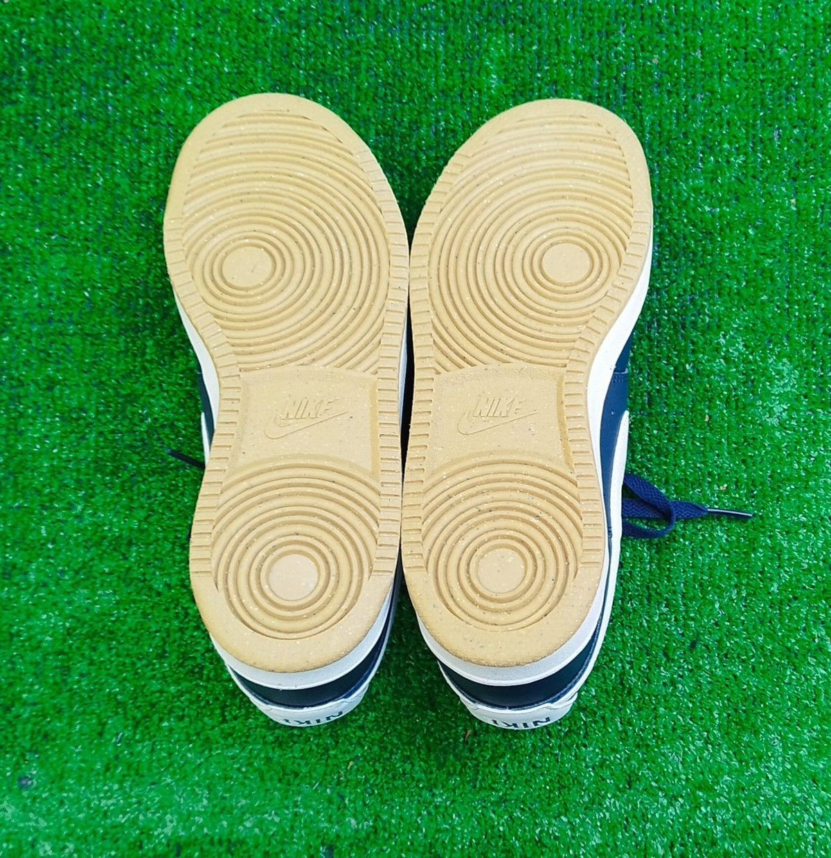 Nike Shoes Nike Size US 7 / EU 40 - 8 Thumbnail