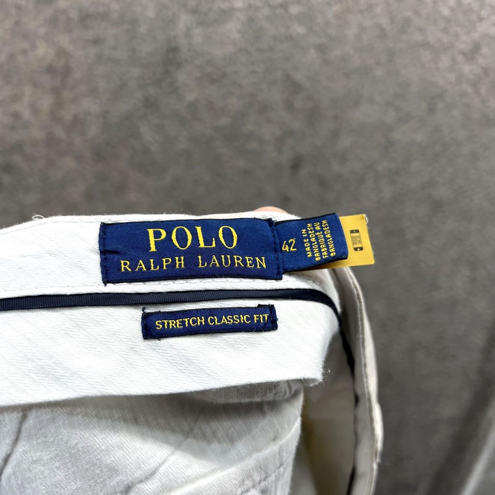 Polo Ralph Lauren Polo Ralph Lauren Shorts Mens 42 Beige Stretch Classic Fit Chino 9 Inseam Size US XL / EU 56 / 4 - 4 Thumbnail