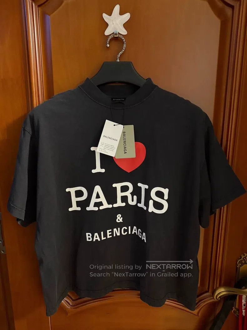 Balenciaga Balenciaga Valentine's Day Limited Love Heart Short Sleeve Size US S / EU 44-46 / 1 - 1 Thumbnail