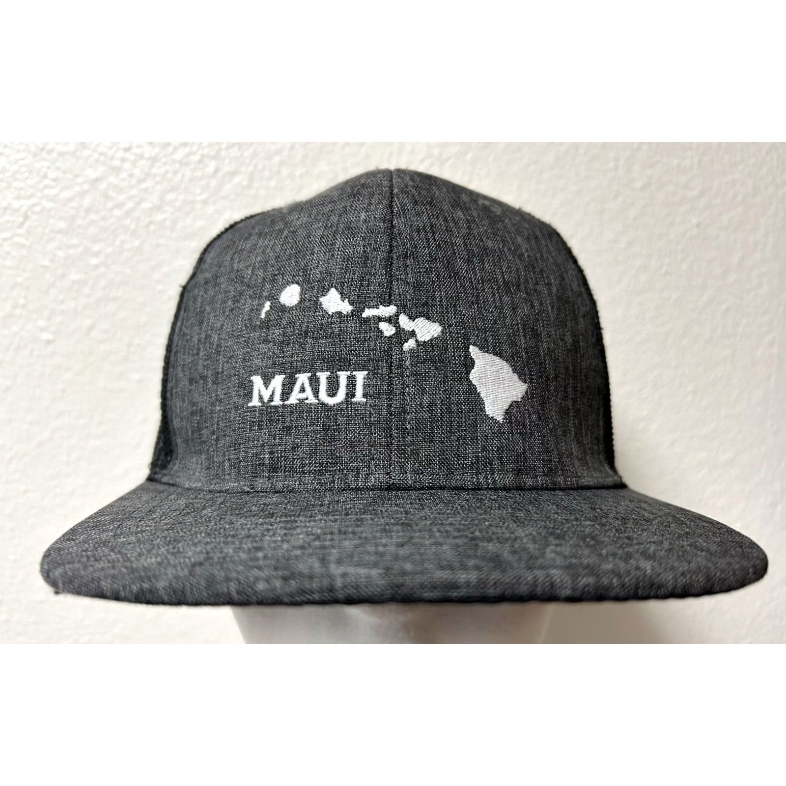 Vintage S&M Maui Hawaii Island Embroidered Snapback Hat Cap Gray Size S/M Men Snapback Gray Maui Hawaii Island Embroidered Hat Cap S/M Men Size ONE SIZE - 2 Thumbnail