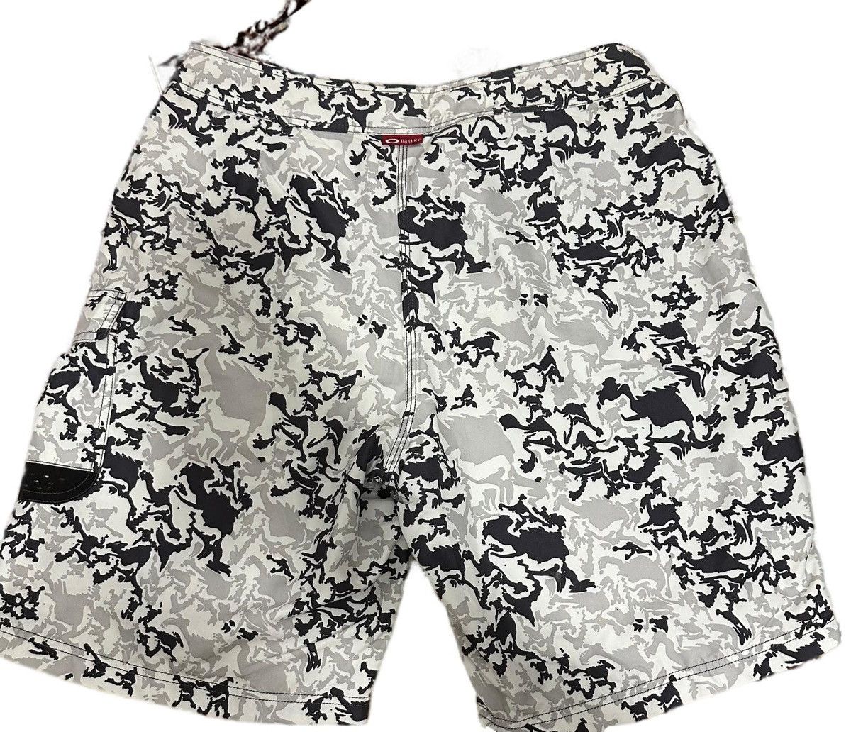Oakley Shorts Oakley Skull Vintage Size US 34 / EU 50 - 2 Thumbnail