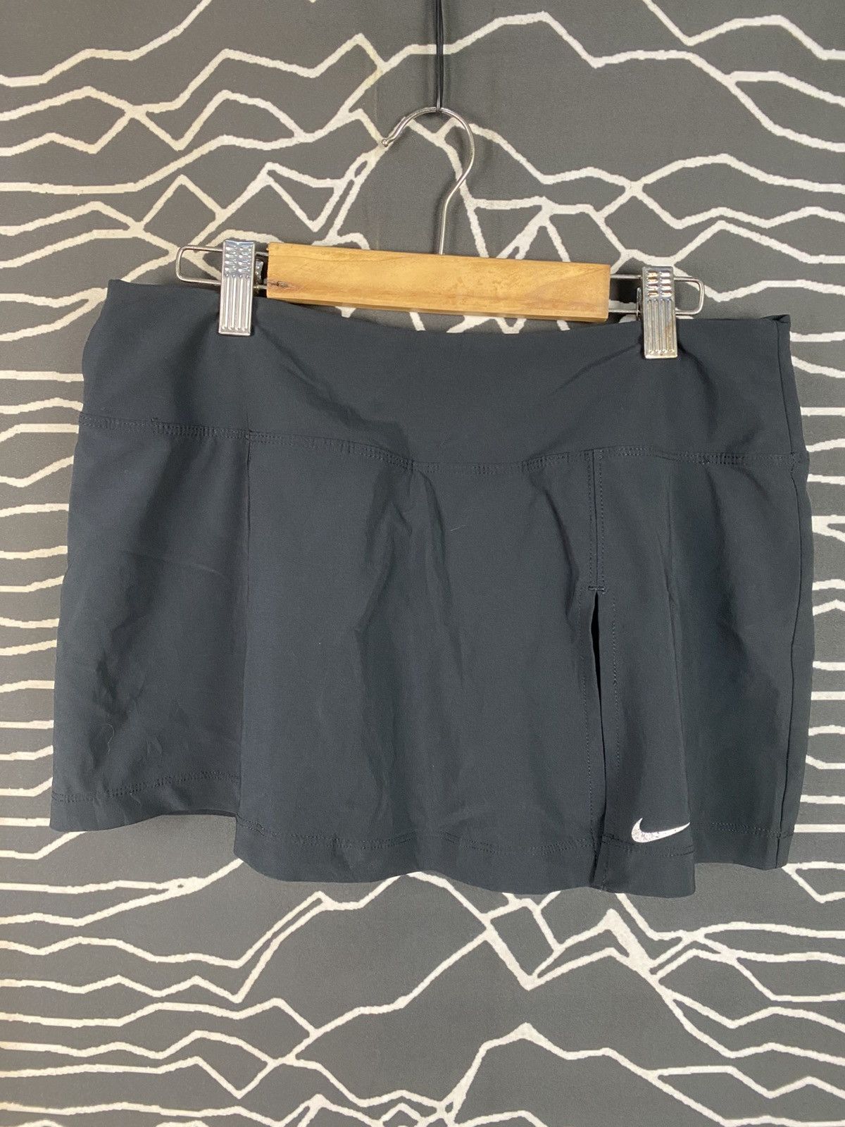 Nike Nike Court Dri-Fit Tennis Skirt Black (Minor Seam Rip) Size 30" / US 8 / IT 44 - 1 Thumbnail