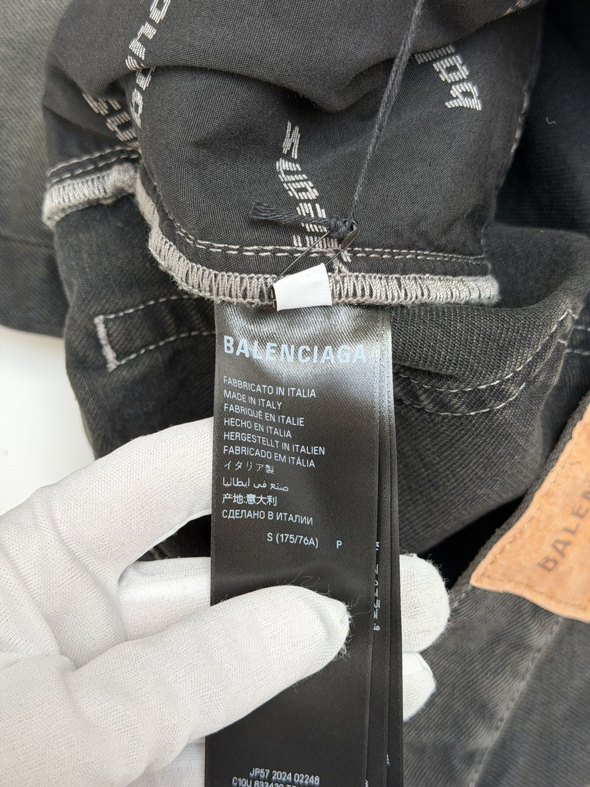 Balenciaga Balenciaga Destroyed Straight Denim Pant Anthracite Size US 30 / EU 46 - 13 Thumbnail