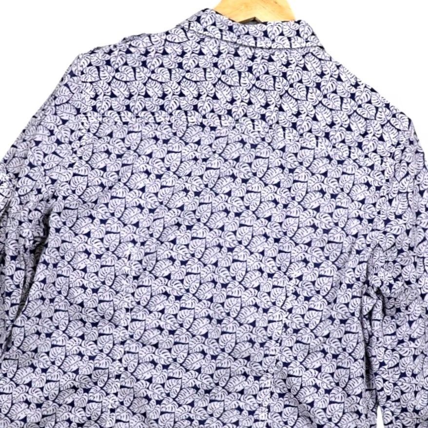 Liz Claiborne Liz Claiborne Womens Long Sleeve Button Down Shirt Tropical Leaf Print Size M Size M / US 6-8 / IT 42-44 - 3 Thumbnail