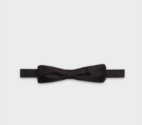 Celine o1bcso1str0925 2AX30103E Size: OS / Silk Bow Tie in Black Size ONE SIZE - 1 Thumbnail