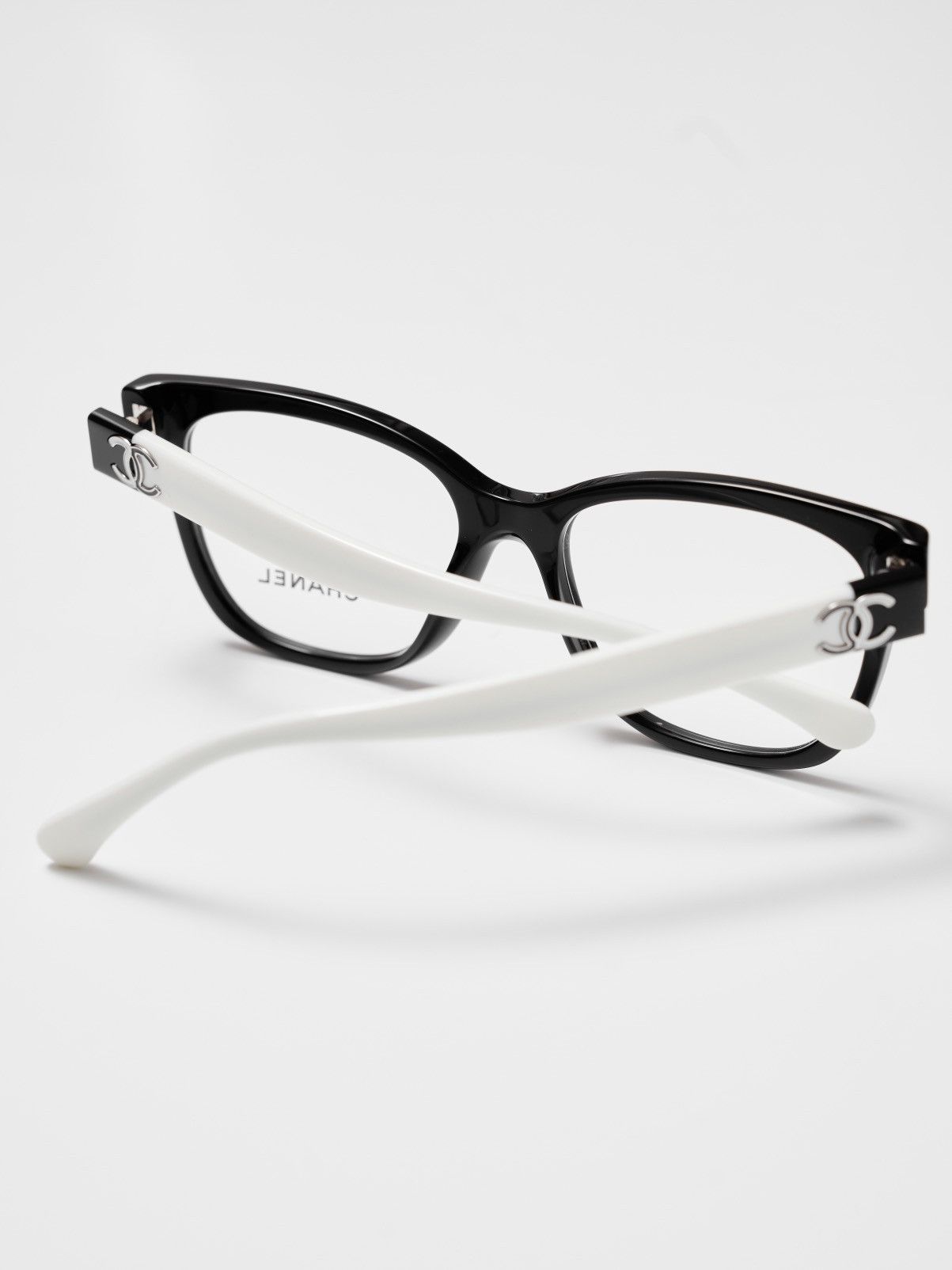 Chanel CHANEL 0CH3472 1656 BLACK WHITE Size ONE SIZE - 7 Thumbnail