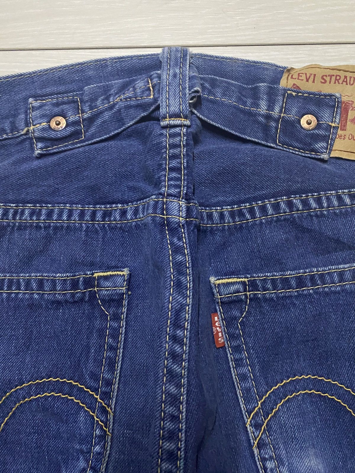 Levi's Levis 902 Blue Wash Ripped Baggy Jeans Size US 31 - 14 Thumbnail