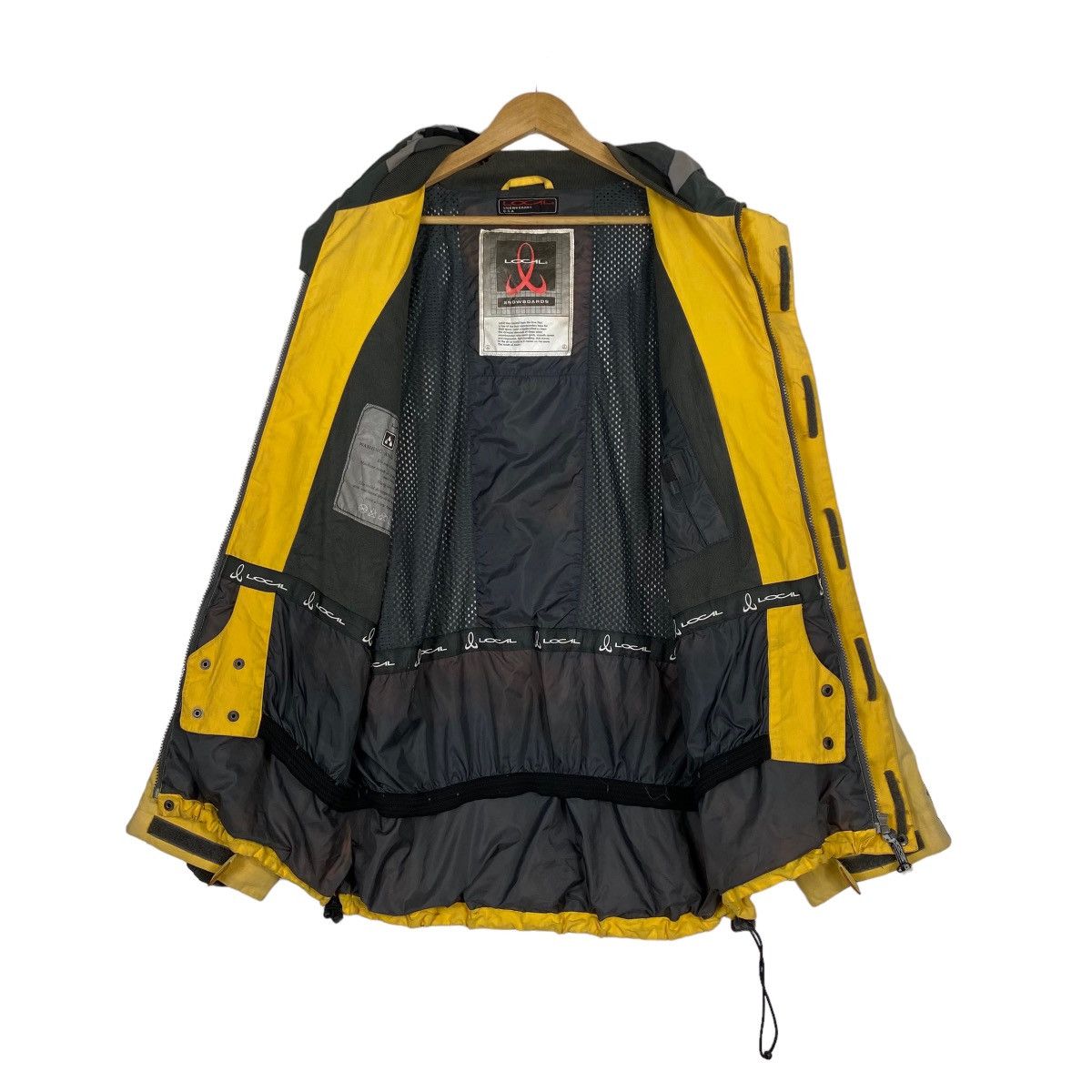 Bonfire Outerwear VINTAGE LOCIL SNOWBOARDS ZIPPER JACKET SIZE L Size US L / EU 52-54 / 3 - 10 Thumbnail