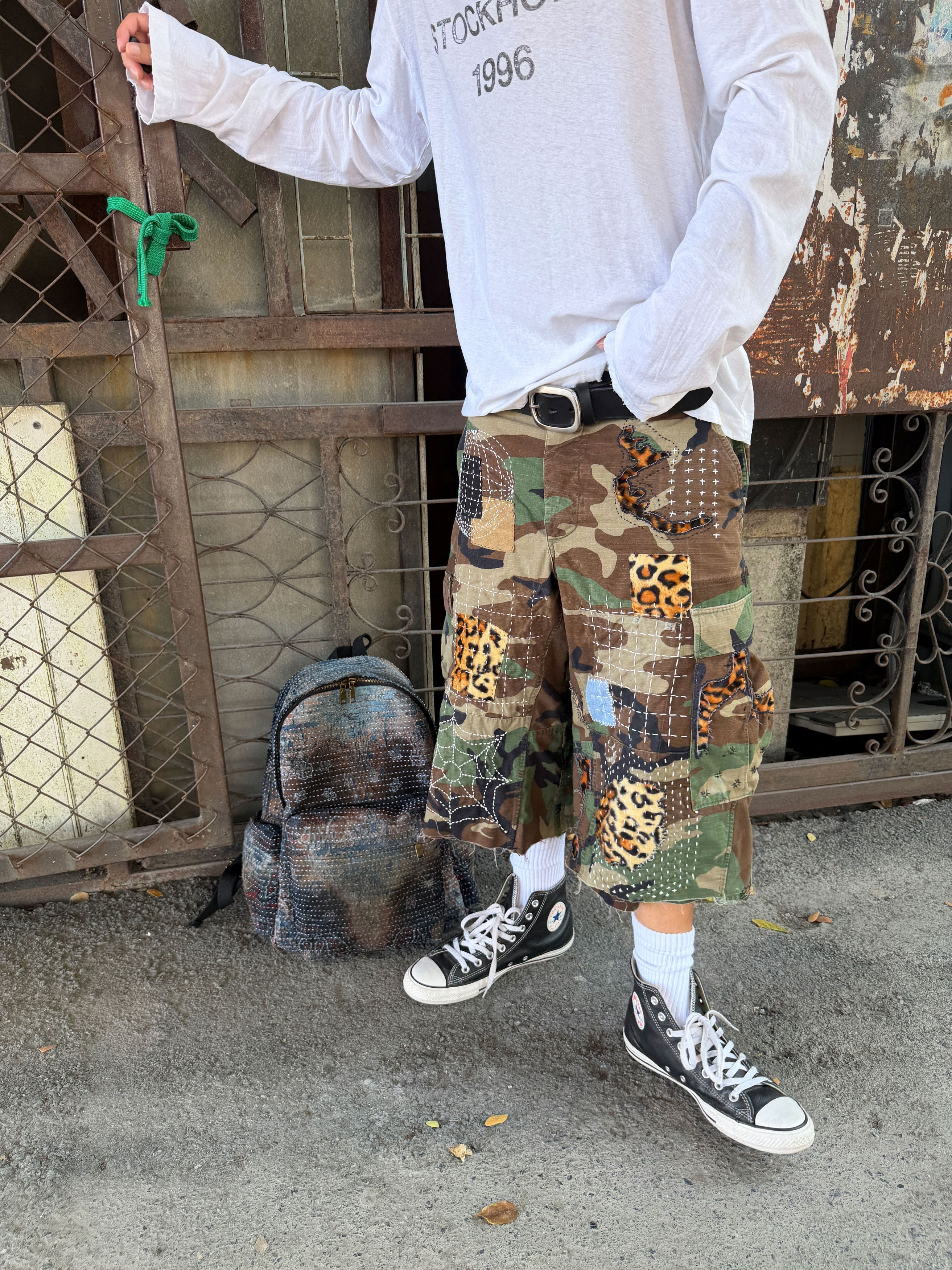 Japanese Brand 1995s VINTAGE CAMO CARGO SASHIKO PATCH SHORTS Size US 34 / EU 50 - 7 Thumbnail
