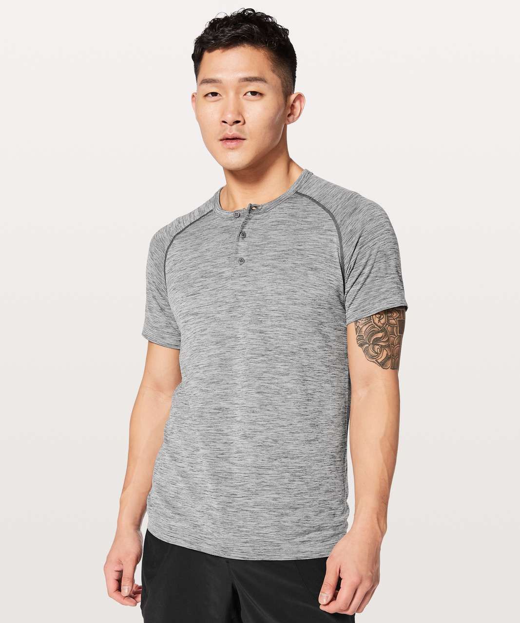 Lululemon Lululemon Metal Vent Tech Henley Slate White Shirt Size US XS / EU 42 / 0 - 1 Thumbnail