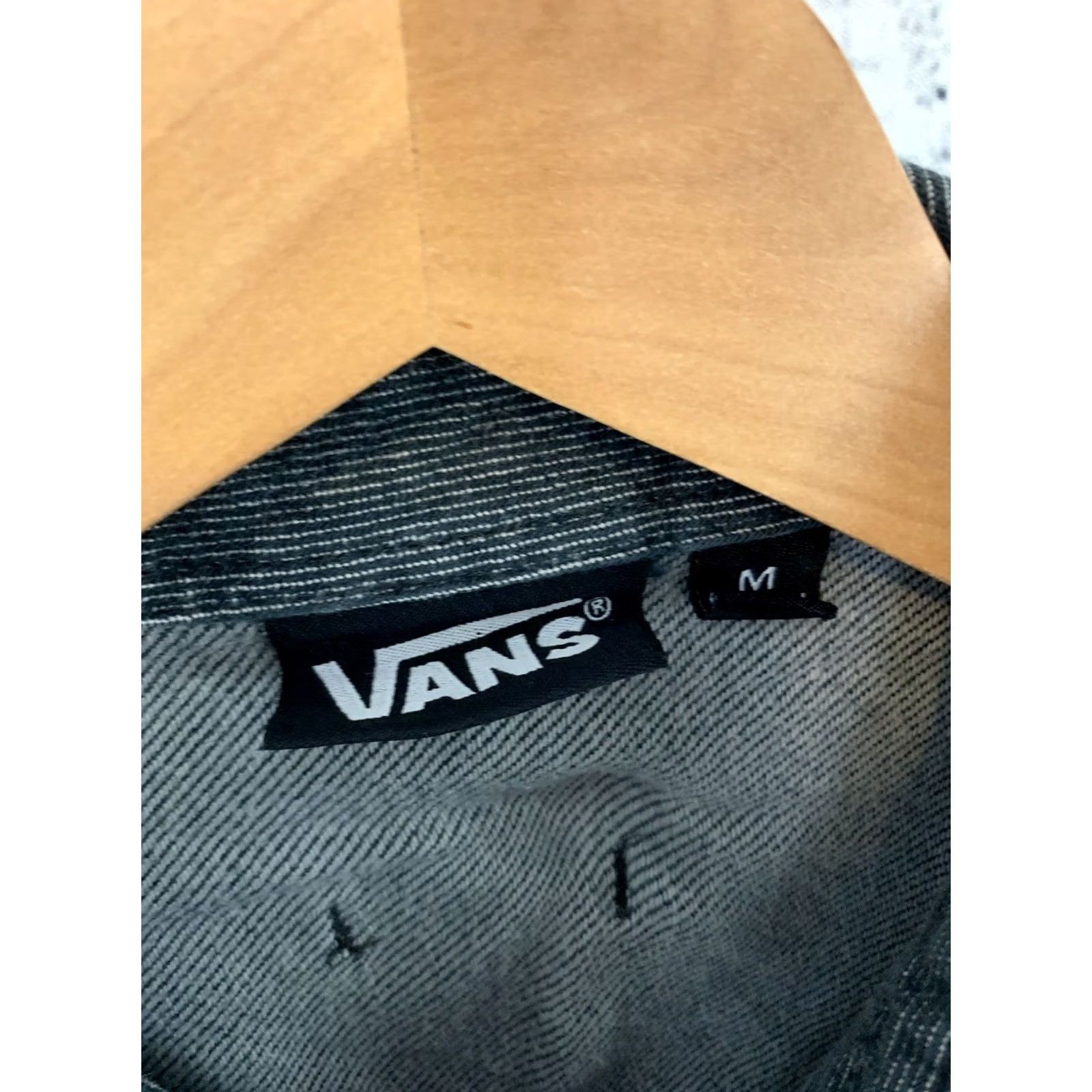 Vans Vans Long Sleeve Button Front Shirt Mens Medium Dark Gray/Black Button-Up Shirt Size US M / EU 48-50 / 2 - 2 Thumbnail