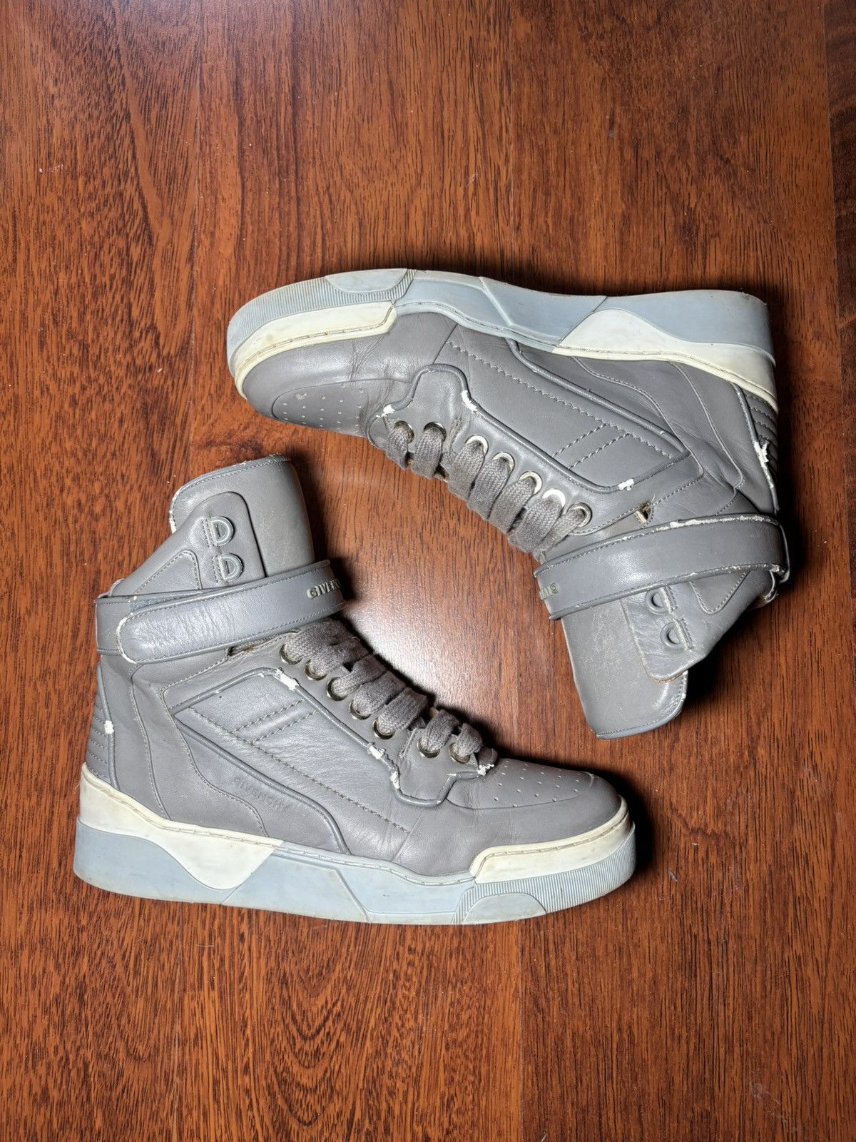 Givenchy Givenchy hi top tyson sneakers Size US 8 / EU 41 - 1 Thumbnail