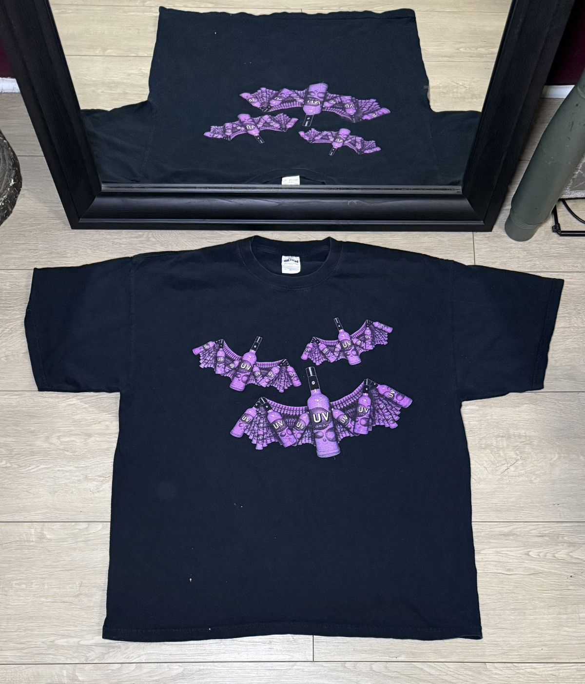 Other Y2K 2000s UV Vodka Bats “Celebrate Halloween” Shirt Size US XL / EU 56 / 4 - 1 Thumbnail