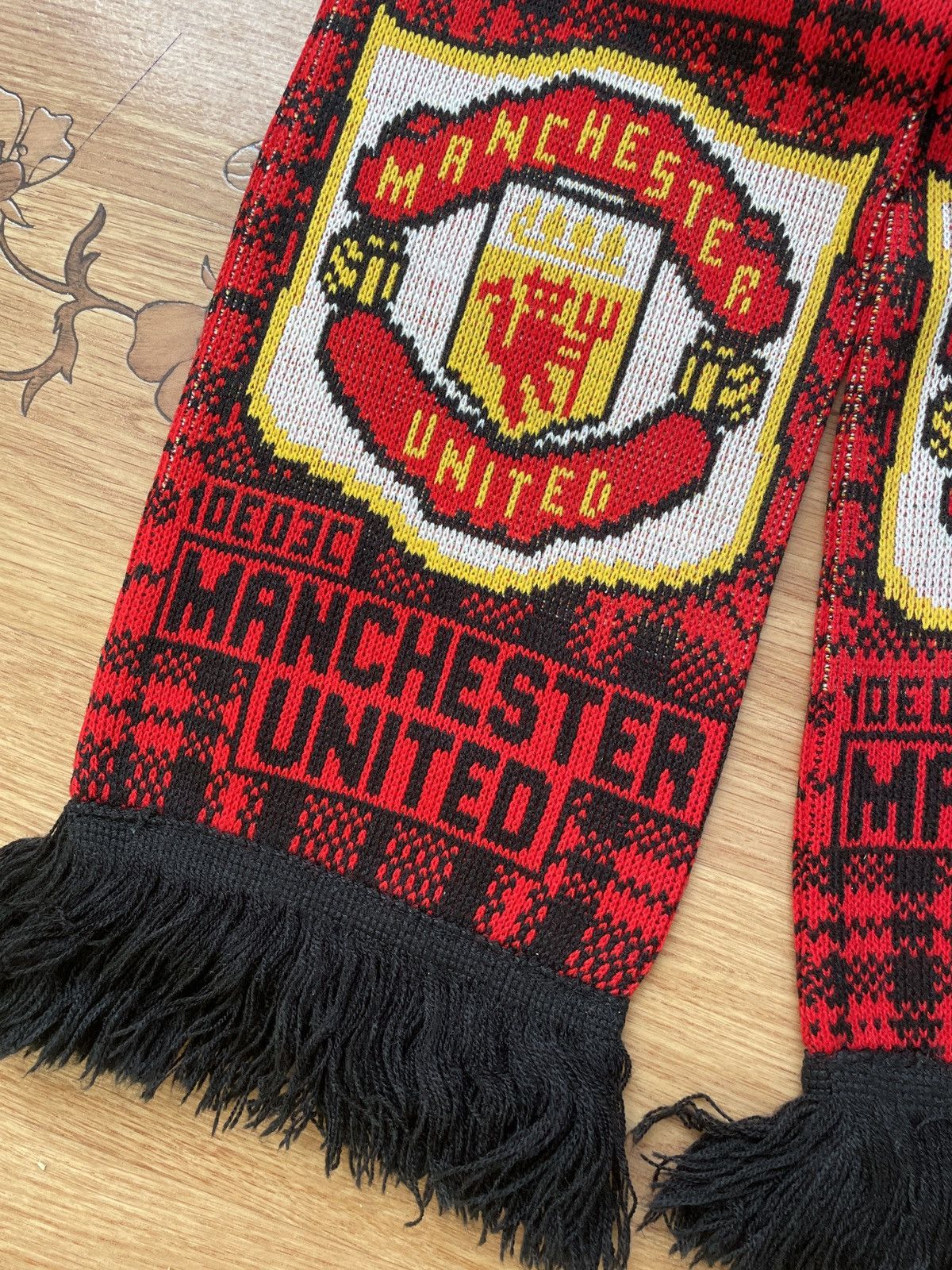 Vintage Vintage Manchester United Black Red Football soccer scarf Size ONE SIZE - 3 Thumbnail