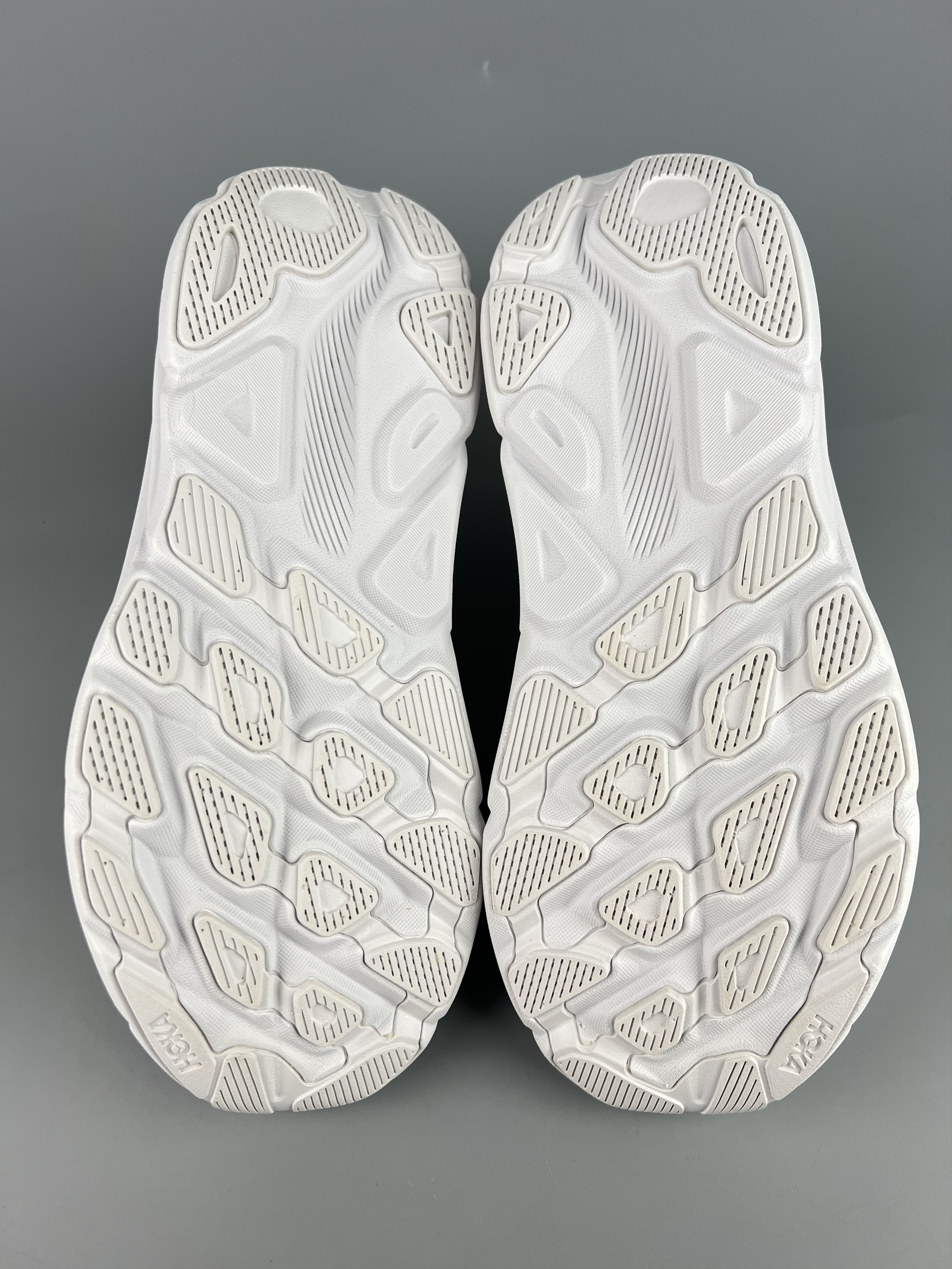 Hoka 7.5D Hoka One One Clifton 9 Wide Running Shoes Walking Gym Size US 7.5 / IT 37.5 - 6 Thumbnail
