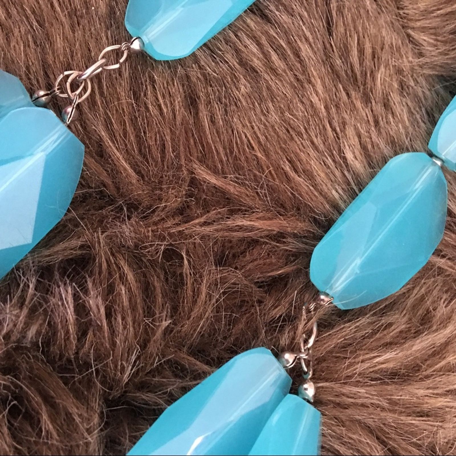 Jewelry Large chunky blue faceted bead necklace Size ONE SIZE - 7 Thumbnail