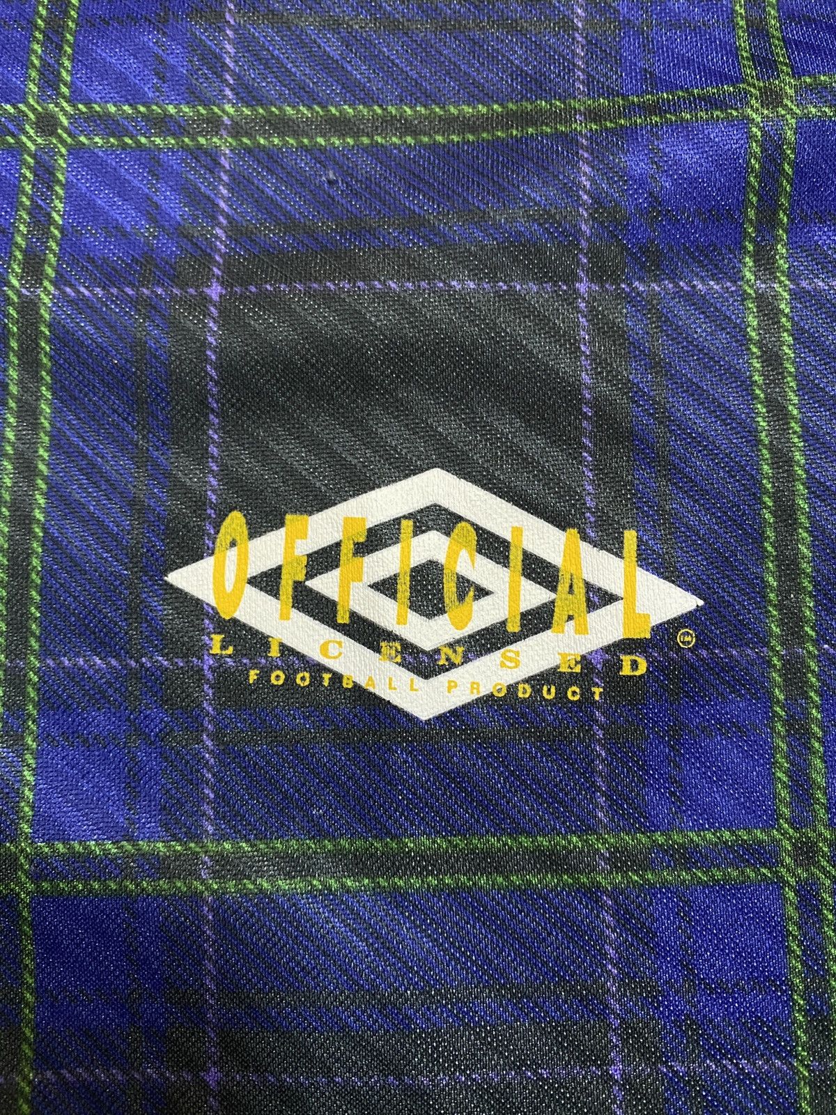 Umbro × Vintage •Vintage Umbro Scotland 1994/96 Soccer jersey Size US M / EU 48-50 / 2 - 7 Thumbnail