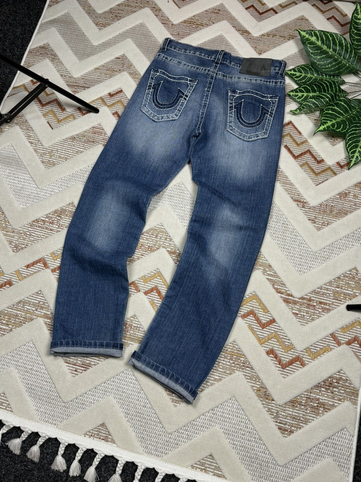 TRUE RELIGION VINTAGE BIG LOGO Y2K JAPANESE JEANS SIZE 33