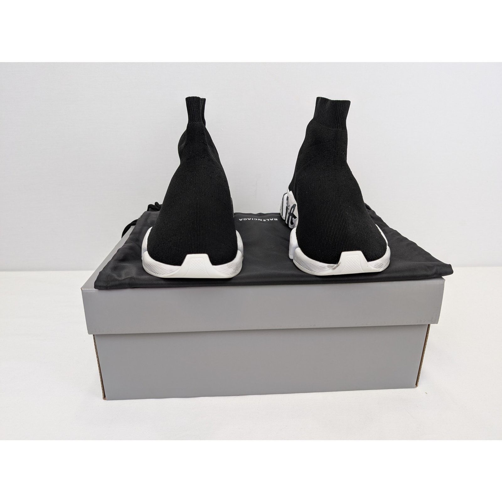 Balenciaga o1rshd1 Rec Knit Graffiti Speed 2.0 Lt Sneakers Black/White Size US 8 / EU 41 - 14 Thumbnail