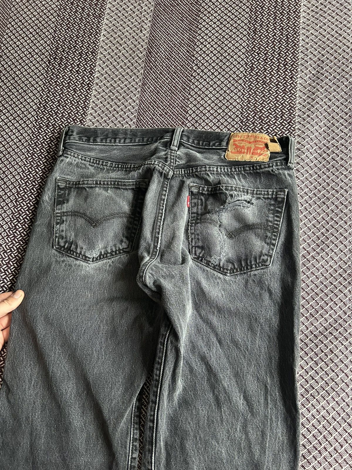 Levi's Vintage Levis Distressed Stonewashed Denim Jeans Size W34L30 Size US 34 / EU 50 - 5 Thumbnail