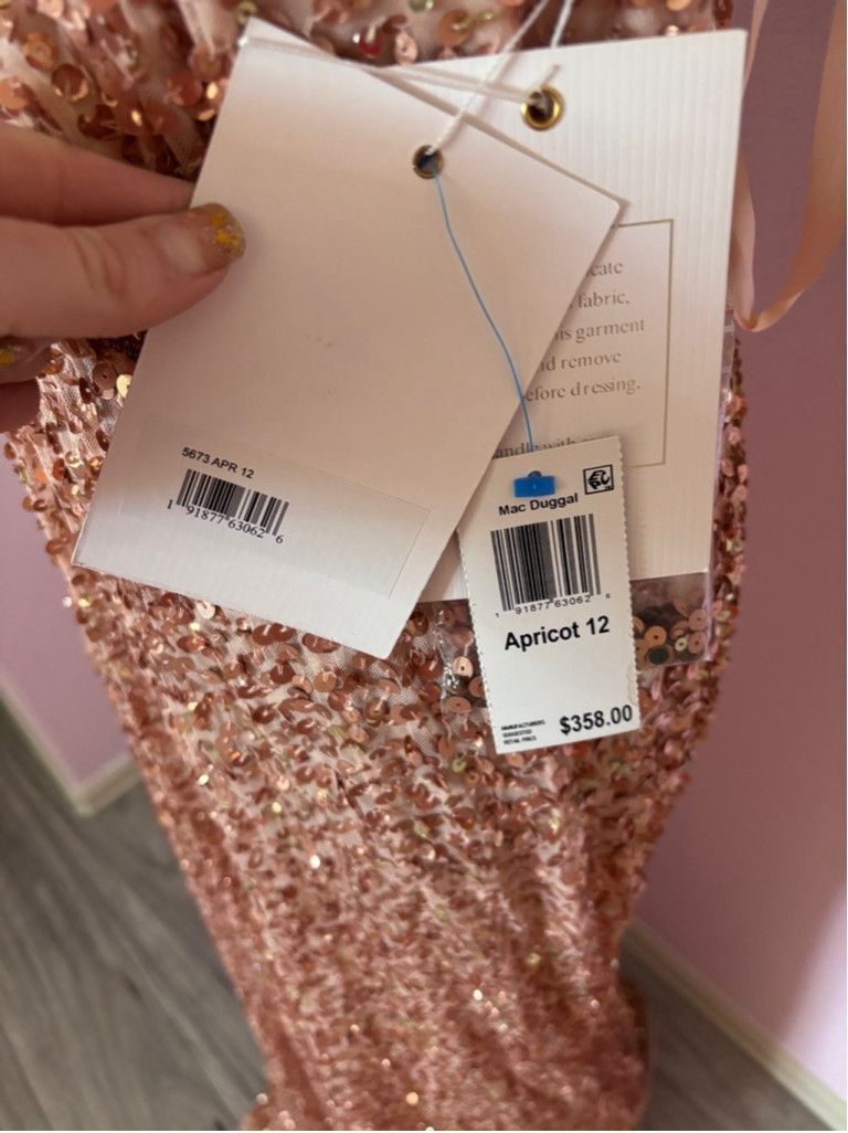 Mac Duggal Women's Mac Duggal Rose Gold Sequin Halter Gown Size 12 Size XL / US 12-14 / IT 48-50 - 4 Thumbnail