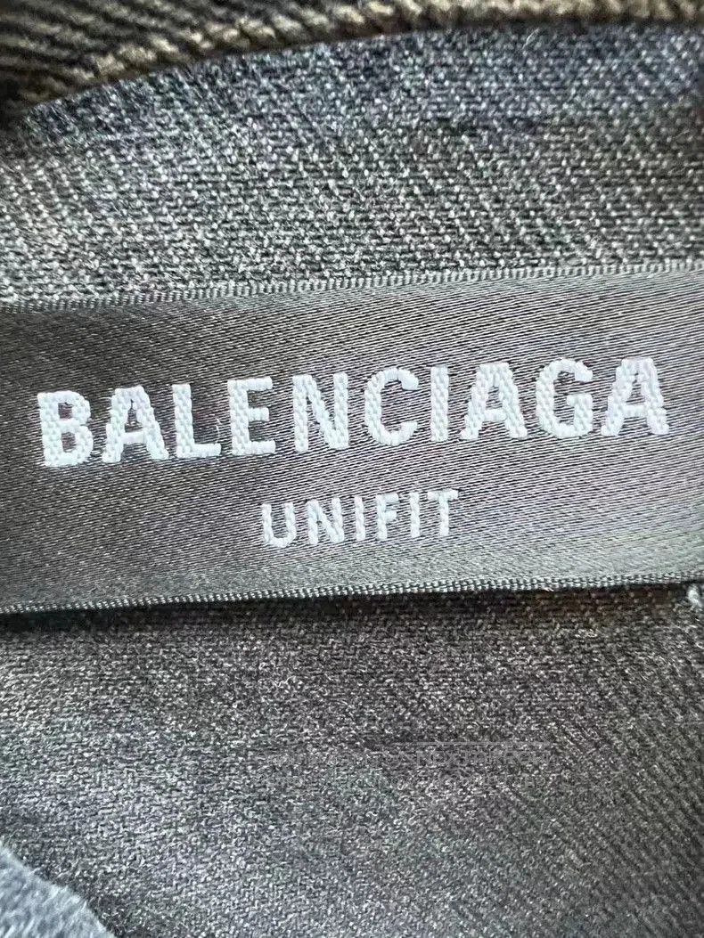 Balenciaga Balenciaga Washed Graffiti Denim Jacket. Size US L / EU 52-54 / 3 - 3 Thumbnail