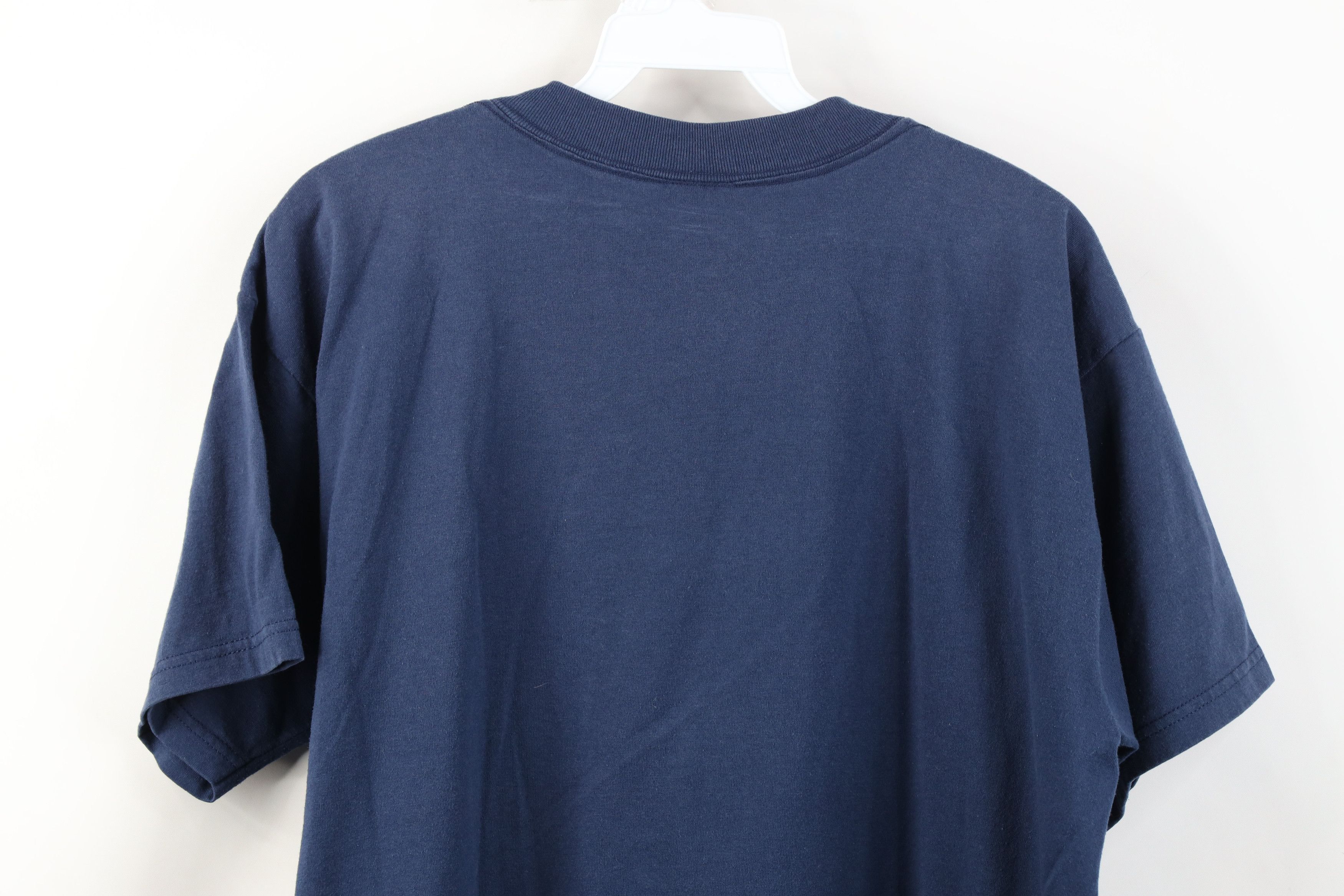 Vintage Vintage 90s Mackinac Island 8 Mile Run Walk T-Shirt Blue Size US L / EU 52-54 / 3 - 12 Thumbnail