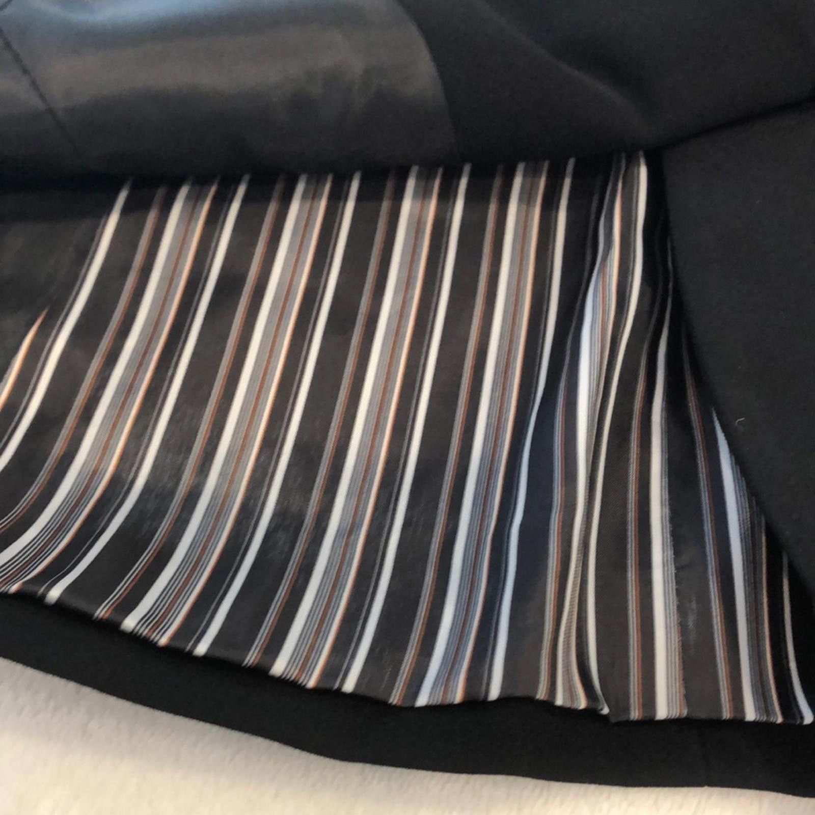Nine West Nine West Black Blazer striped lined V neck button up SZ 2 Size XS / US 0-2 / IT 36-38 - 3 Thumbnail