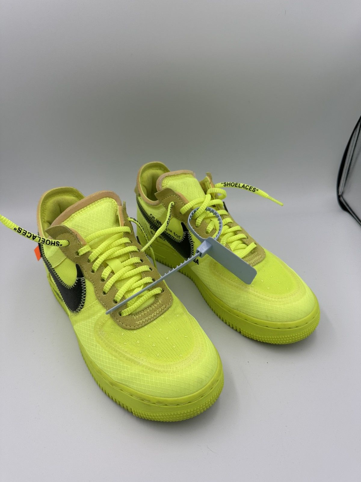 Nike × Off-White Nike x Off-White Air Force 1 Size US 6.5 / EU 39-40 - 1 Thumbnail