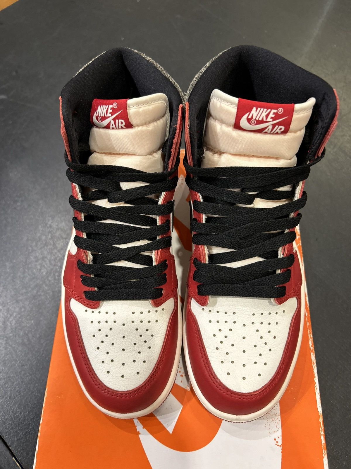 Jordan Brand Jordan 1 Retro ‘Chicago Lost and Found’ Size US 8 / EU 41 - 4 Thumbnail