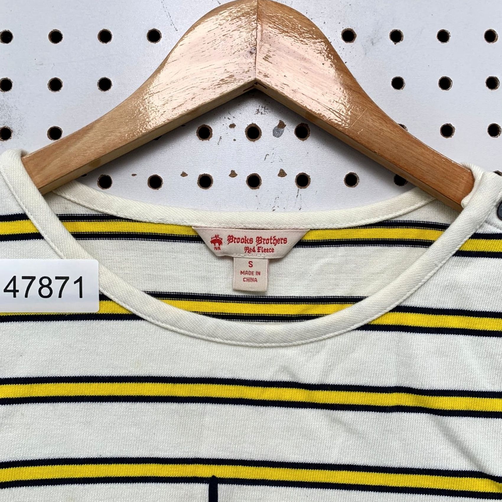 Brooks Brothers Brooks Brothers Fleece Top Womens Small White Striped 3/4 Sleeve Nautical Shirt SS Mens Women Girls Size S / US 4 / IT 40 - 3 Thumbnail